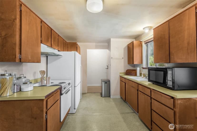 Property photo for 816 Oakcrest Street Se, Lacey photo 10