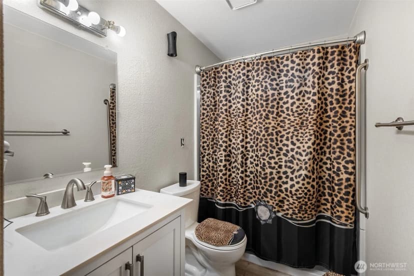 Property photo for 816 Oakcrest Street Se, Lacey photo 5