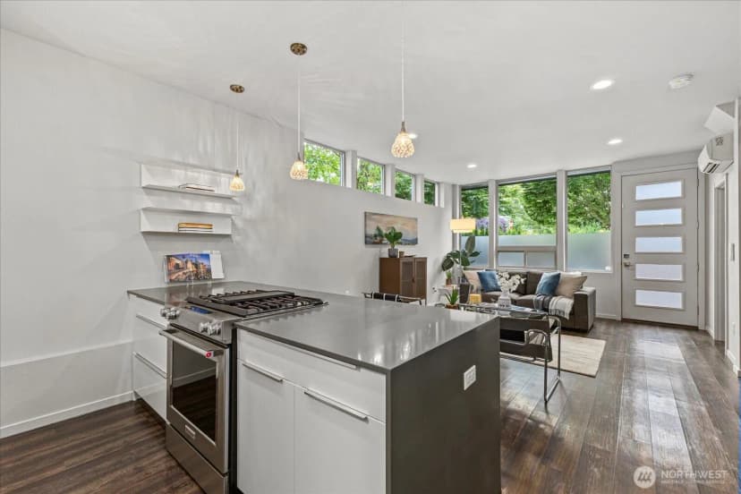 Property photo for 4300 Sw Mills Street, Seattle photo 13