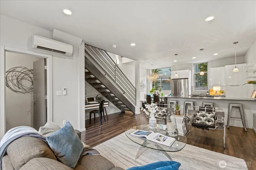 Property photo for 4300 Sw Mills Street, Seattle photo 10
