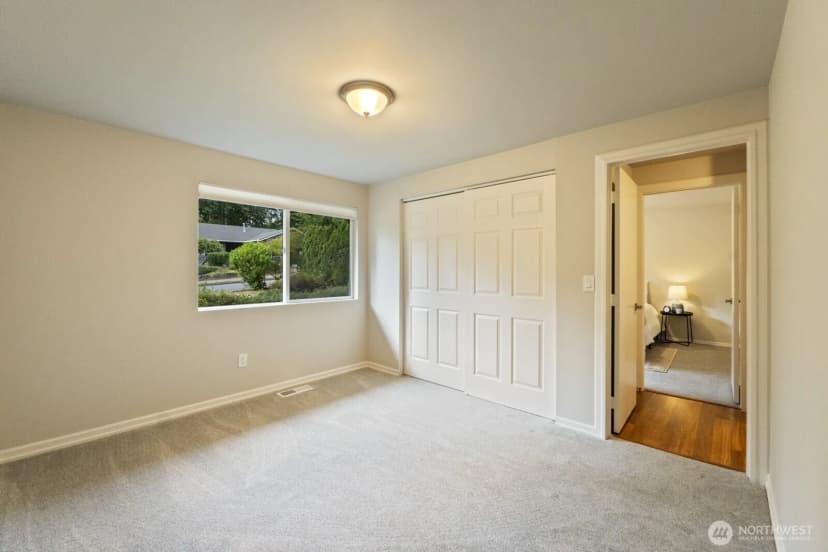 Property photo for 12522 Ne 138th Place, Kirkland photo 29