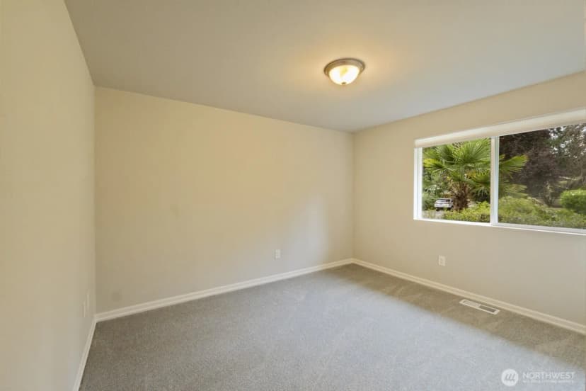 Property photo for 12522 Ne 138th Place, Kirkland photo 28