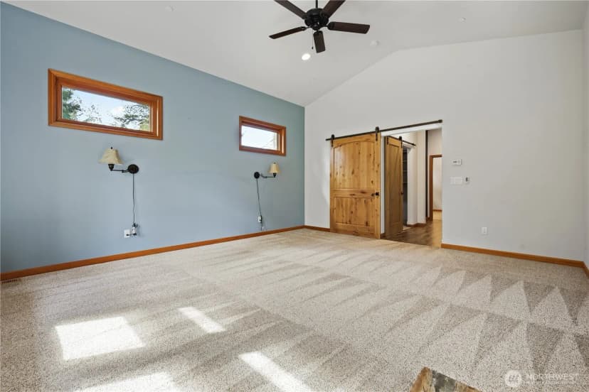 Property photo for 6120 Lake St Clair Se, Olympia photo 14