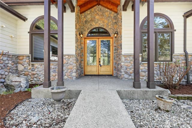 Property photo for 6120 Lake St Clair Se, Olympia photo 4