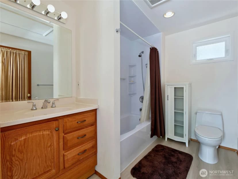 Property photo for 22019 Ne 26th Place, Sammamish photo 14