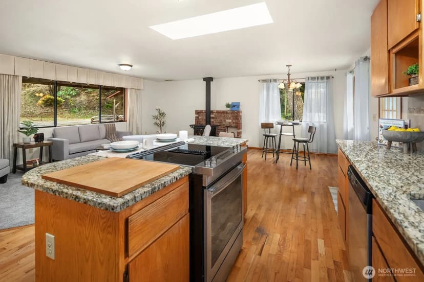 Property photo for 24024 244th Avenue Se, Maple Valley photo 16