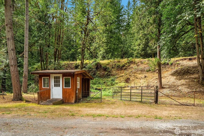 Property photo for 24024 244th Avenue Se, Maple Valley photo 32