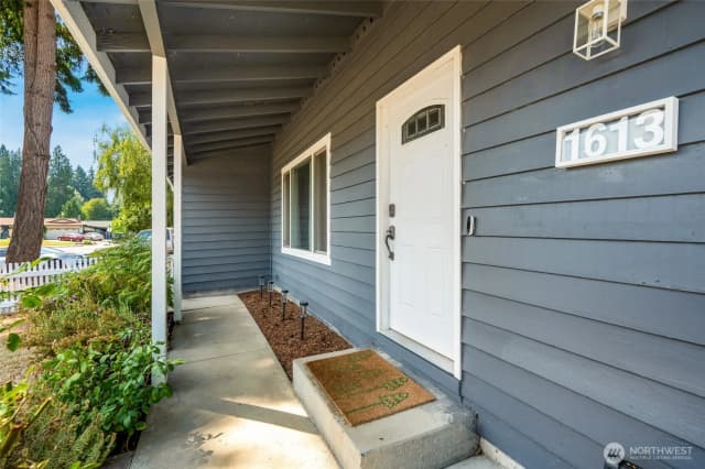 Property photo for 1613 36th Street Se, Auburn photo 4