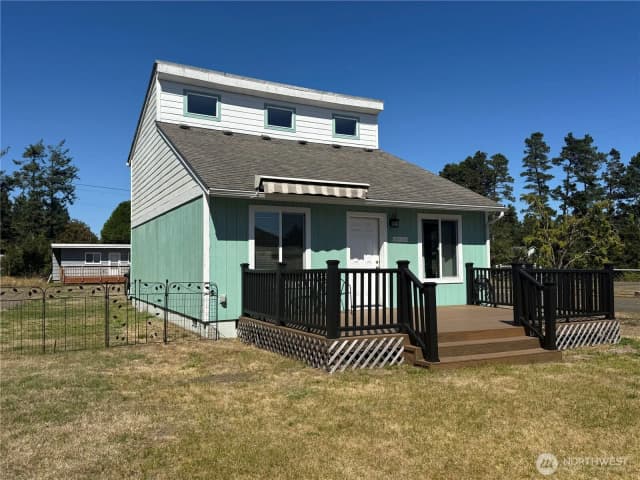 Property photo for 1114 273rd Place, Ocean Park photo 2