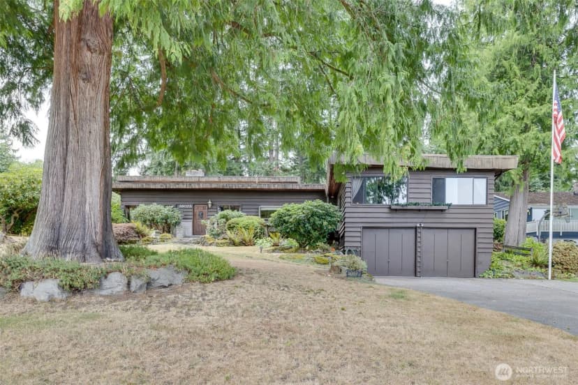 Property photo for 16023 35th Avenue Ne, Lake Forest Park photo 28