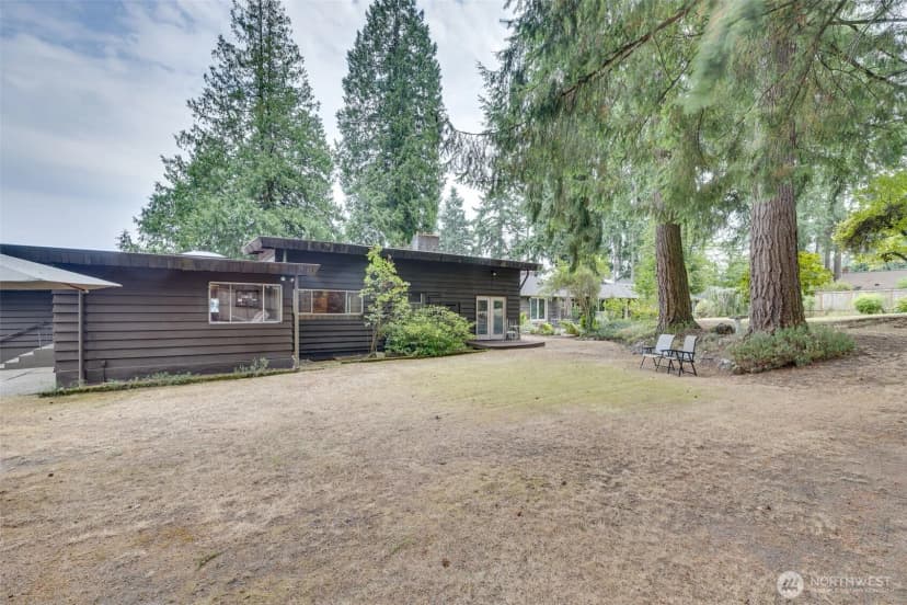 Property photo for 16023 35th Avenue Ne, Lake Forest Park photo 33