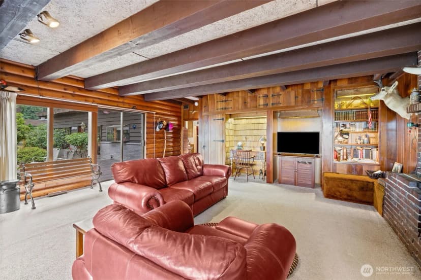 Property photo for 16023 35th Avenue Ne, Lake Forest Park photo 18