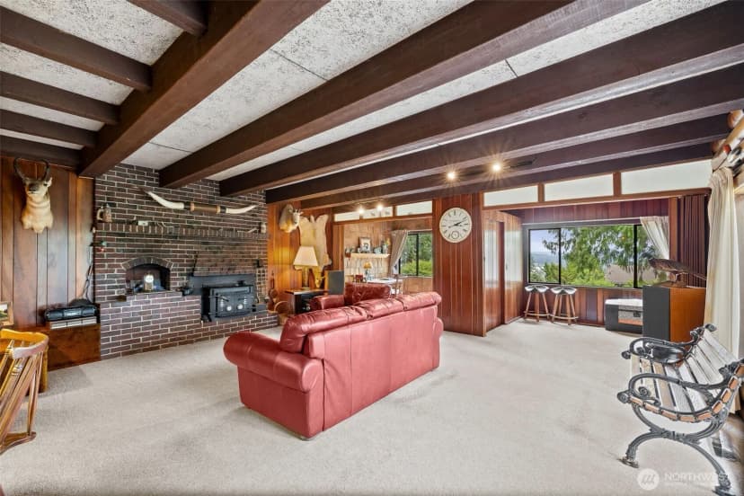 Property photo for 16023 35th Avenue Ne, Lake Forest Park photo 16