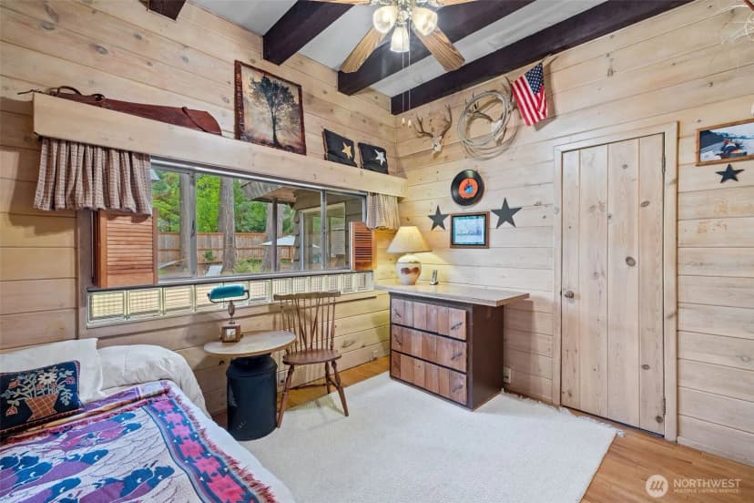 Property photo for 16023 35th Avenue Ne, Lake Forest Park photo 22