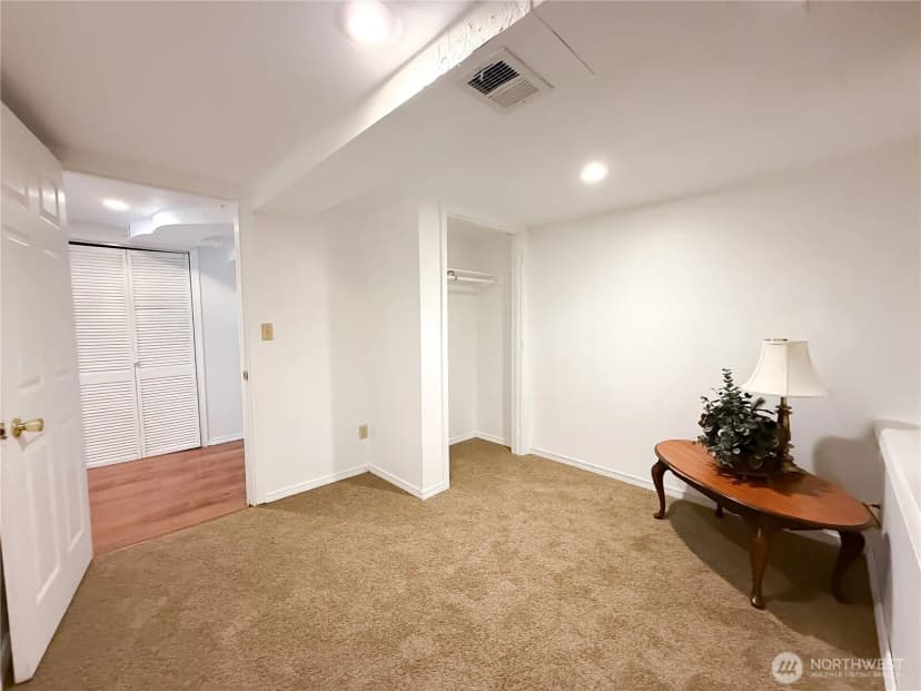 Property photo for 9005 Canyon Dr, Kent photo 31