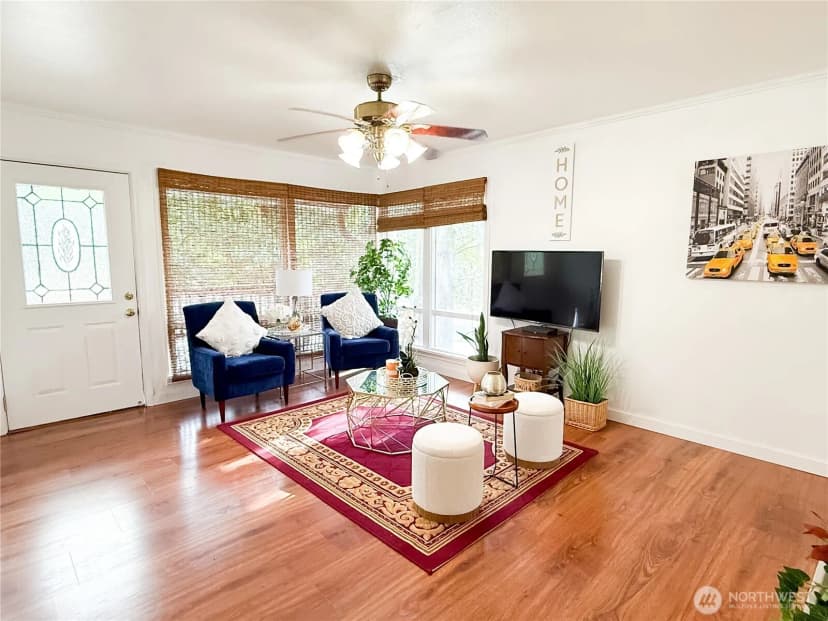 Property photo for 9005 Canyon Dr, Kent photo 4