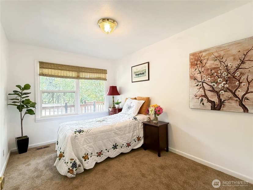 Property photo for 9005 Canyon Dr, Kent photo 8