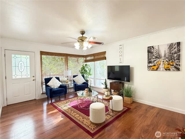 Property photo for 9005 Canyon Dr, Kent photo 3