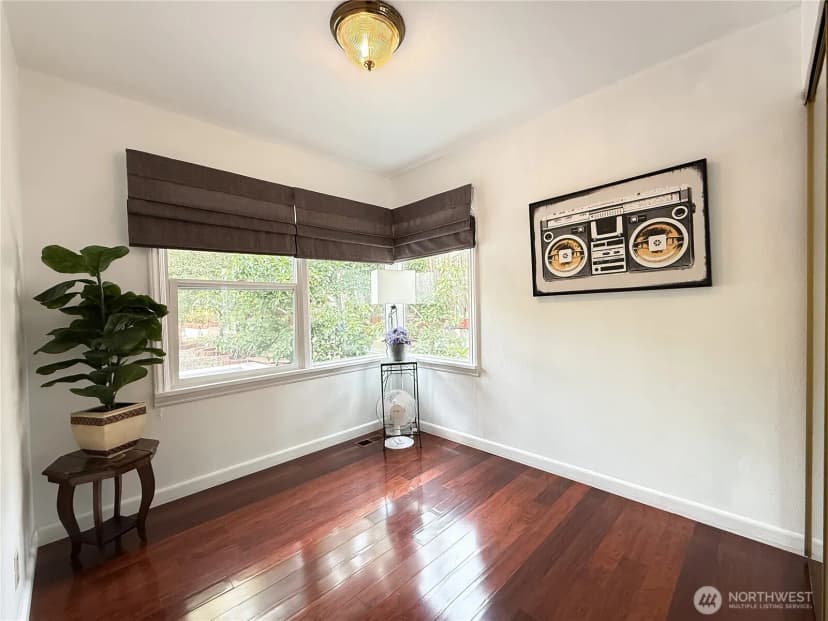 Property photo for 9005 Canyon Dr, Kent photo 10