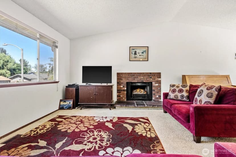 Property photo for 18223 22nd Drive Se, Bothell photo 9