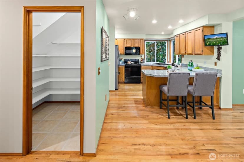 Property photo for 22119 Ne 78th Street, Redmond photo 16