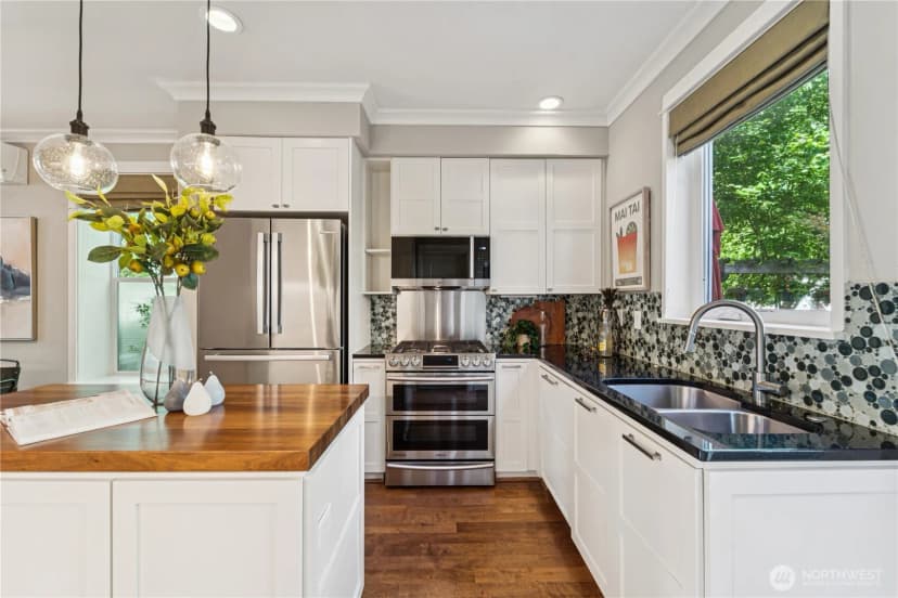 Property photo for 3020 Sw Graham Street, Seattle photo 14