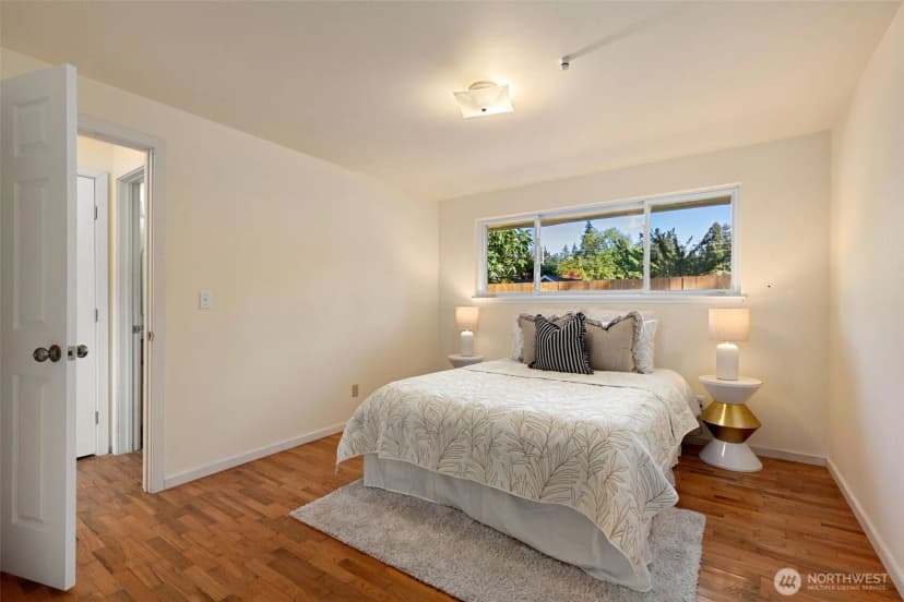 Property photo for 2604 Strassburg Street Ne, Bremerton photo 13