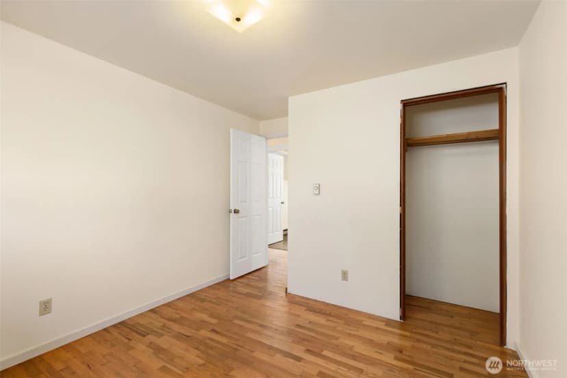 Property photo for 2604 Strassburg Street Ne, Bremerton photo 20