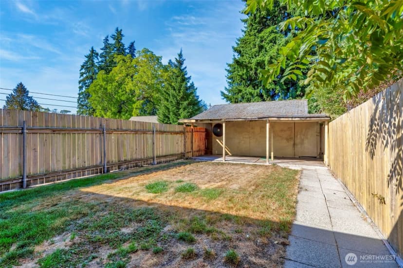 Property photo for 2604 Strassburg Street Ne, Bremerton photo 24