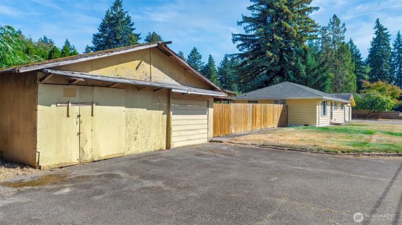 Property photo for 2604 Strassburg Street Ne, Bremerton photo 26