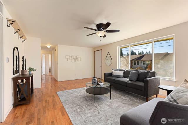 Property photo for 2604 Strassburg Street Ne, Bremerton photo 5