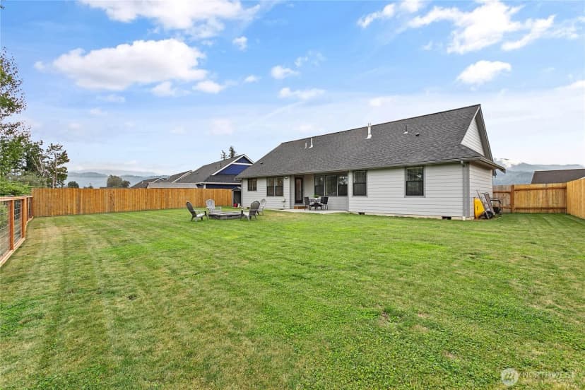 Property photo for 414 Cornerstone Drive, Sumas photo 33