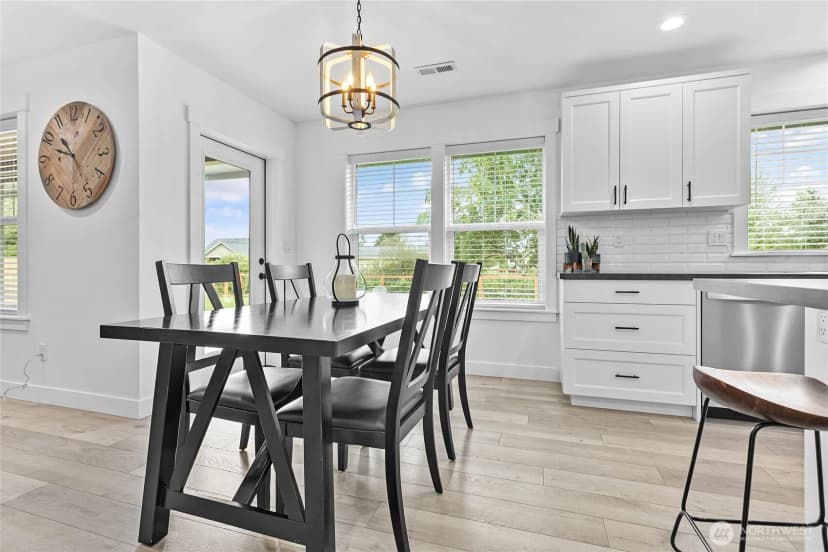 Property photo for 414 Cornerstone Drive, Sumas photo 11