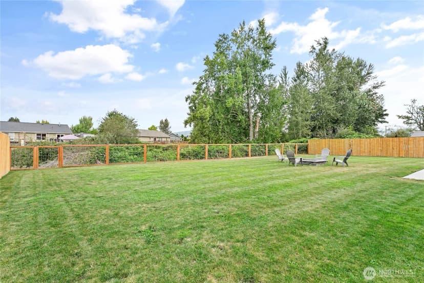 Property photo for 414 Cornerstone Drive, Sumas photo 35