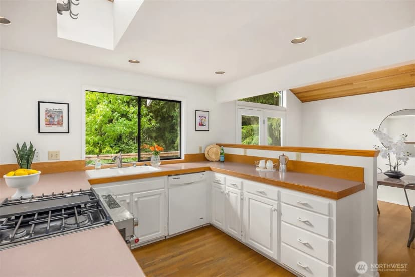 Property photo for 4275 Sorrel Way Ne, Bainbridge Island photo 14