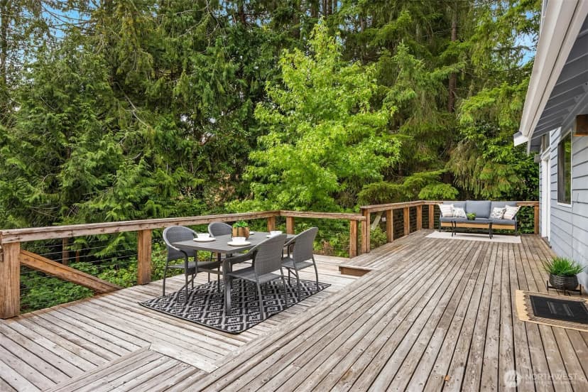 Property photo for 4275 Sorrel Way Ne, Bainbridge Island photo 16
