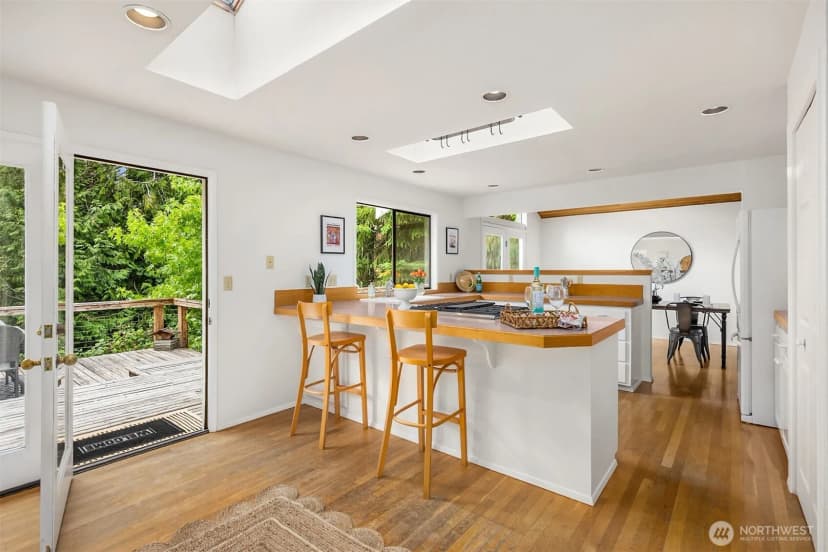 Property photo for 4275 Sorrel Way Ne, Bainbridge Island photo 15