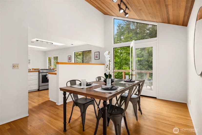 Property photo for 4275 Sorrel Way Ne, Bainbridge Island photo 12