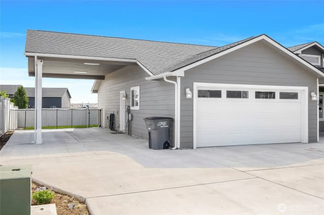 Property photo for 34 Grant Drive, Ephrata photo 3