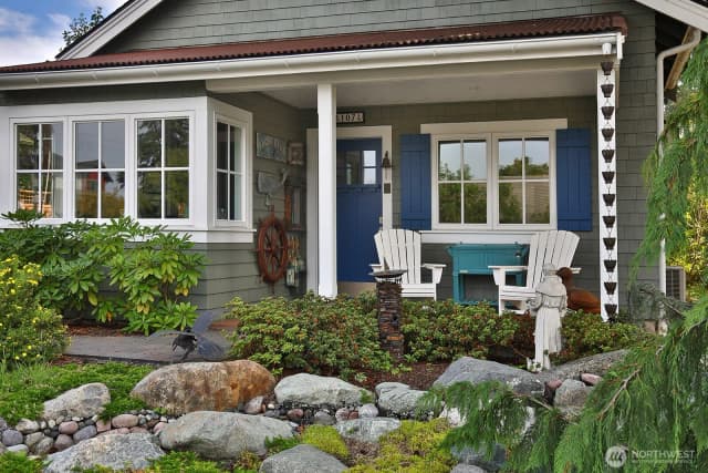 Property photo for 107 A 6th Street, Langley