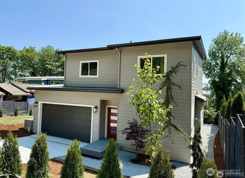 Property photo for 3010 Fauntleroy Avenue Sw, Seattle
