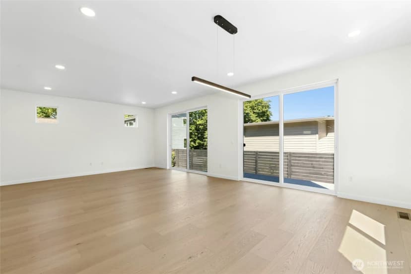 Property photo for 3010 Fauntleroy Avenue Sw, Seattle photo 10