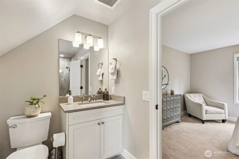 Property photo for 3385 126th Avenue Ne, Bellevue photo 29