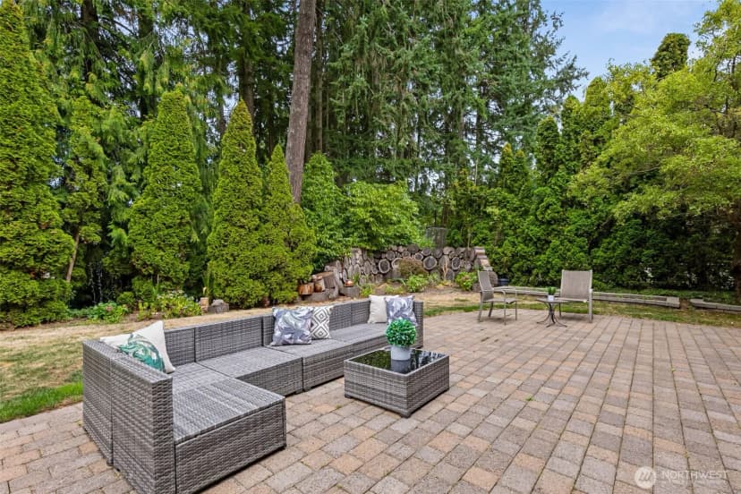 Property photo for 3385 126th Avenue Ne, Bellevue photo 36