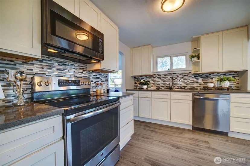 Property photo for 803 Hull Avenue, Port Orchard photo 15