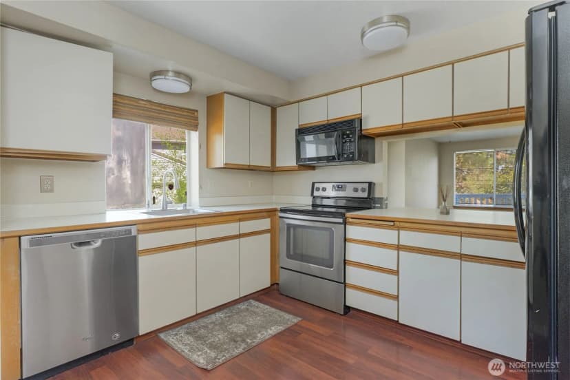 Property photo for 31078 9th Avenue S, Federal Way photo 12