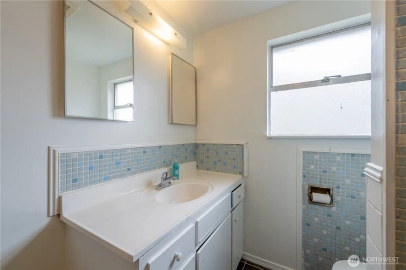 Property photo for 20318 19th Avenue Ne, Shoreline photo 19