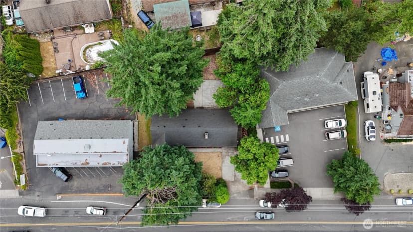 Property photo for 20318 19th Avenue Ne, Shoreline photo 6