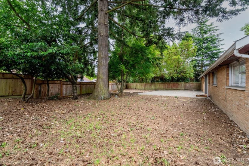 Property photo for 20318 19th Avenue Ne, Shoreline photo 31