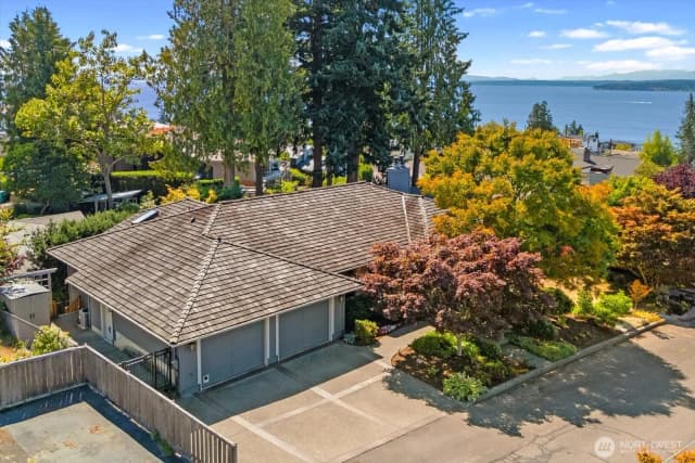 Property photo for 2123 Nw 204th Street, Shoreline photo 2